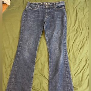 The sweetheart denim jeans